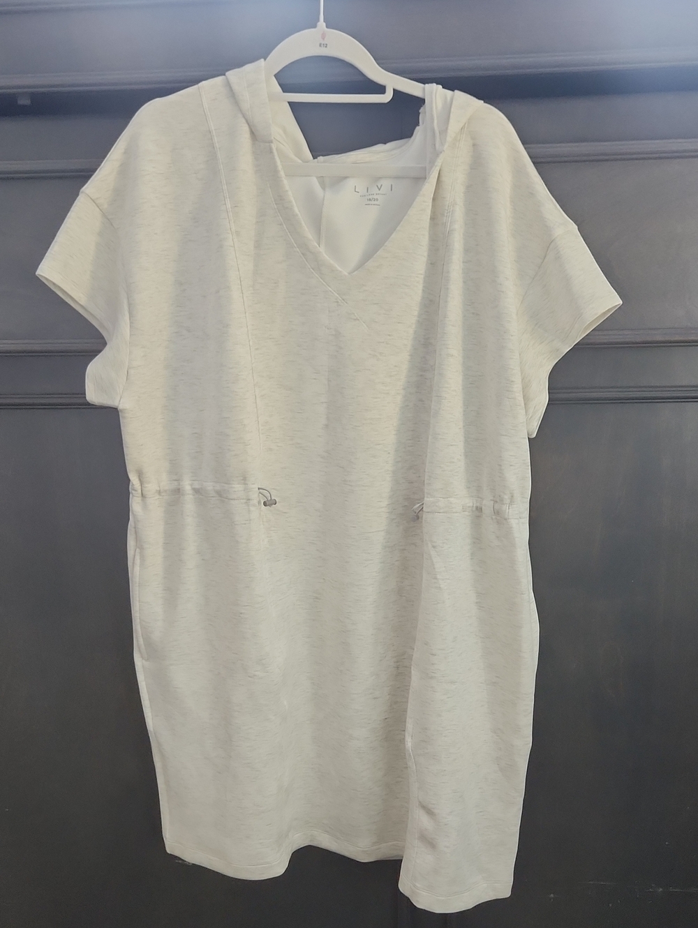 NWOT LIVI Journey Cinched-Waist Hooded Dress 18/20